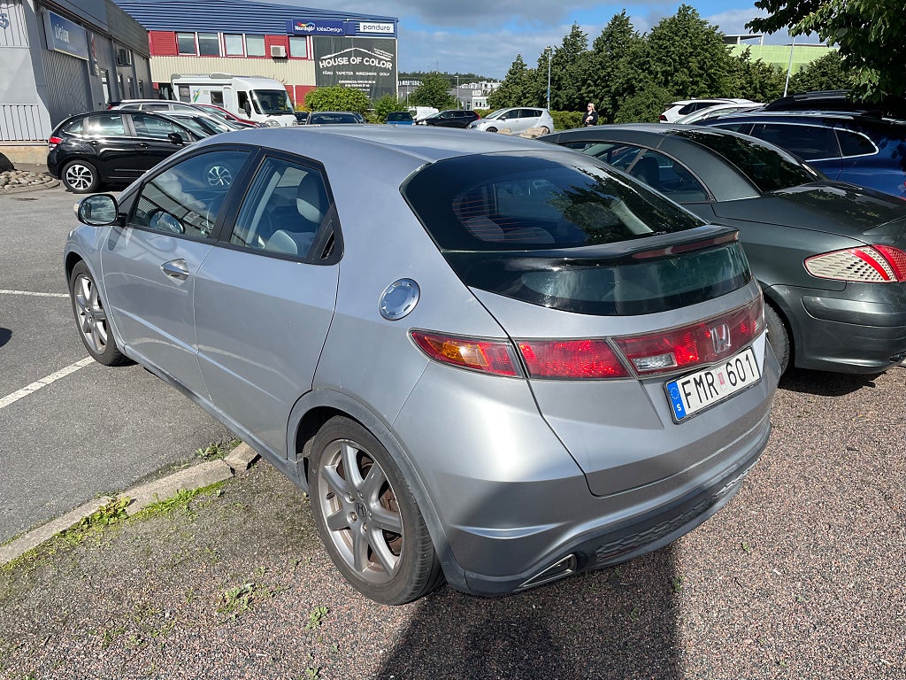 Honda Civic 5-dörrar 1.8 i-VTEC Sport Euro 4