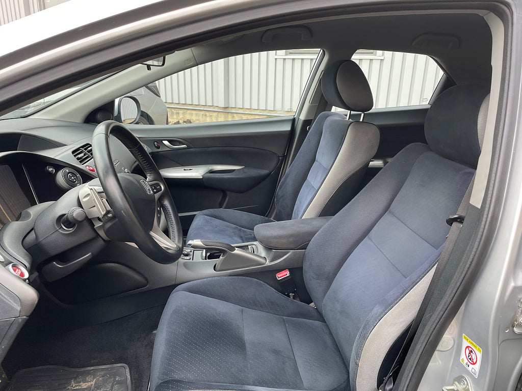 Honda Civic 5-dörrar 1.8 i-VTEC Sport Euro 4