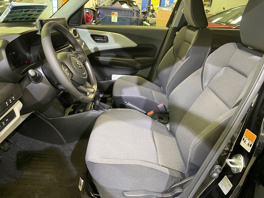 Suzuki Swift Hybrid Vinterdäck ingår! 3års fri service!