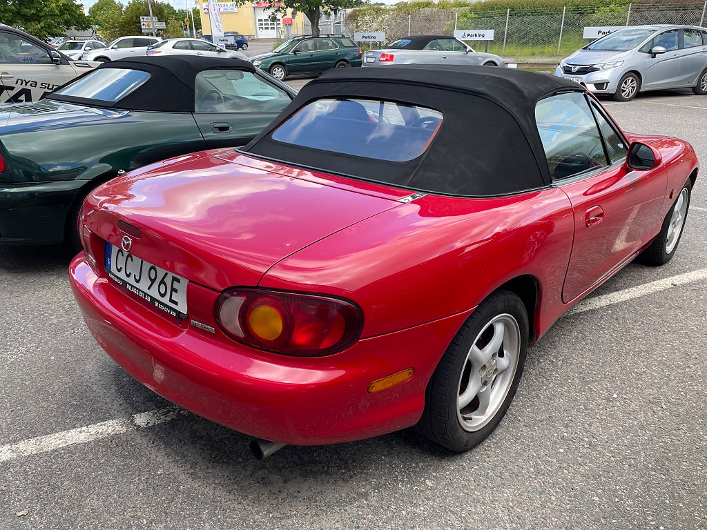 Mazda MX-5 1.6 Euro 2