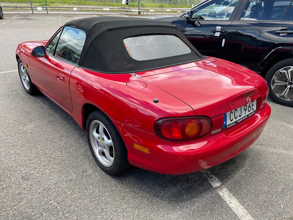 Mazda MX-5 1.6 Euro 2