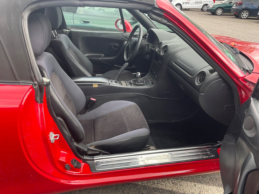 Mazda MX-5 1.6 Euro 2