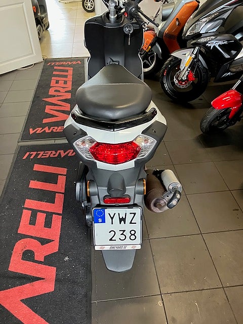 Peugeot Motocycles kisbee 2T. Endast 208 mil