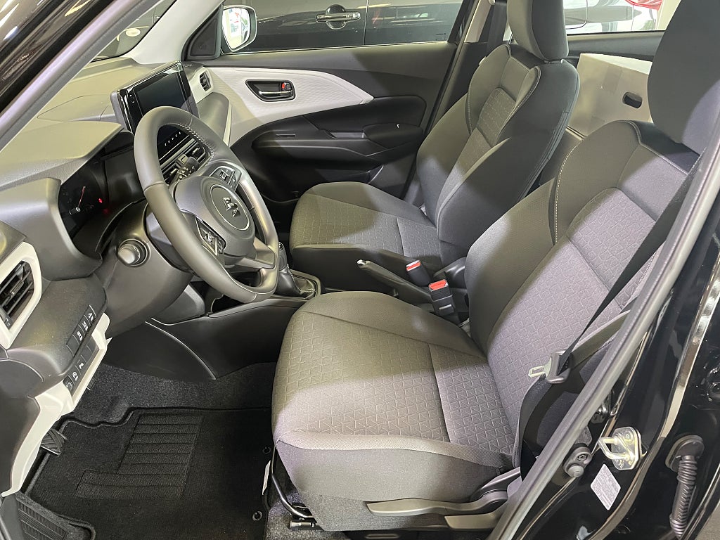 Suzuki Swift SELECT GT Hybrid Vinterdäck ingår! 3års Garanti och fri service!