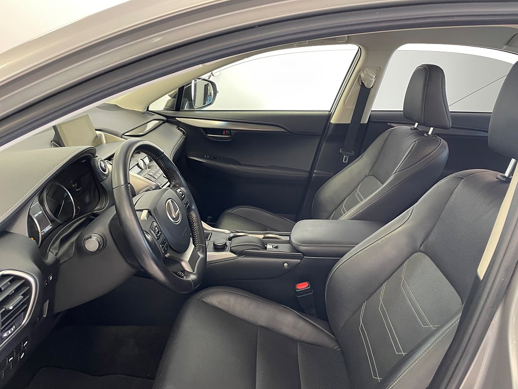 Lexus NX 300h AWD 2.5 AWD E-CVT Business Line Euro 6