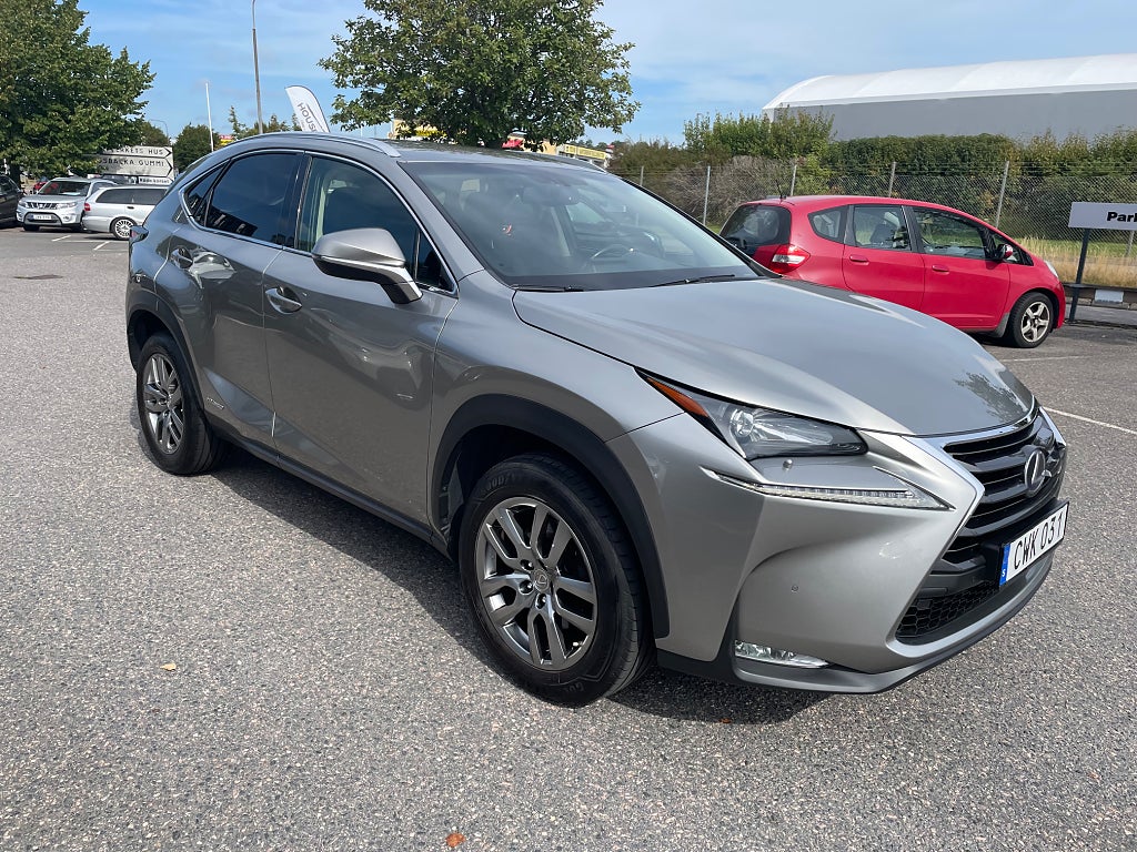Lexus NX 300h AWD 2.5 AWD E-CVT Business Line Euro 6