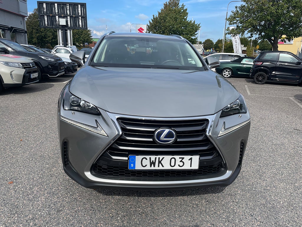 Lexus NX 300h AWD 2.5 AWD E-CVT Business Line Euro 6