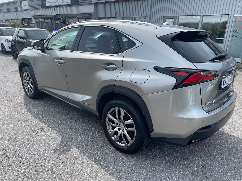 Lexus NX 300h AWD 2.5 AWD E-CVT Business Line Euro 6