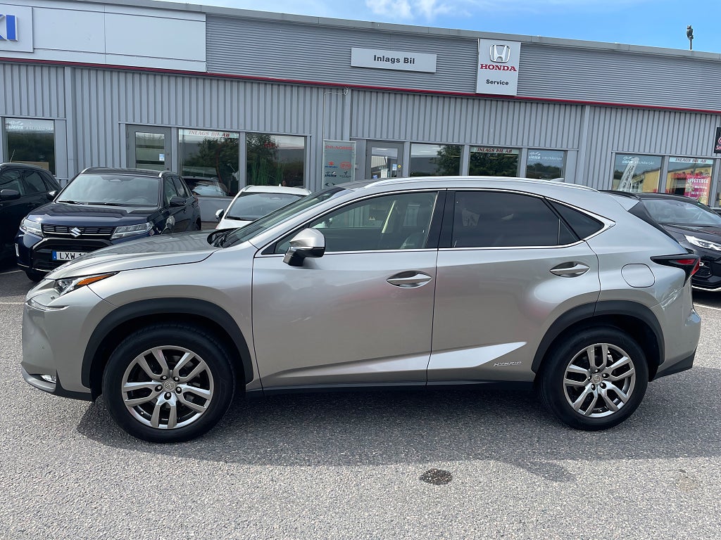 Lexus NX 300h AWD 2.5 AWD E-CVT Business Line Euro 6