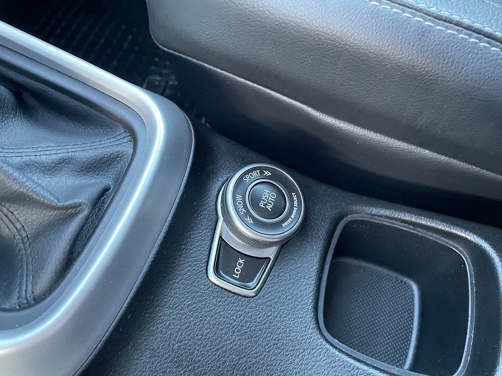 Suzuki S-Cross SX4 1.6 VVT i-AWD Inclusive Panorama, Navi, Skinn