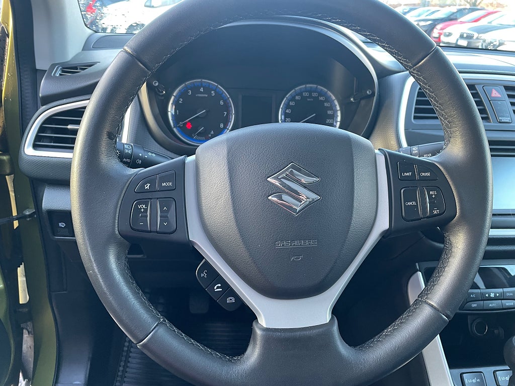 Suzuki S-Cross SX4 1.6 VVT i-AWD Inclusive Panorama, Navi, Skinn