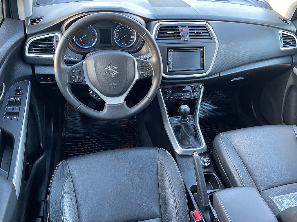 Suzuki S-Cross SX4 1.6 VVT i-AWD Inclusive Panorama, Navi, Skinn