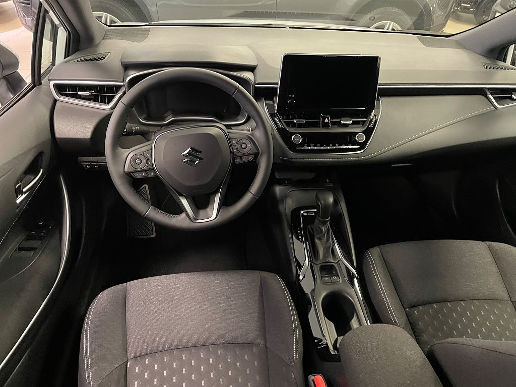 Suzuki Swace Hybrid e-CVT Select Hybrid 3års Fri service Kampanjpris