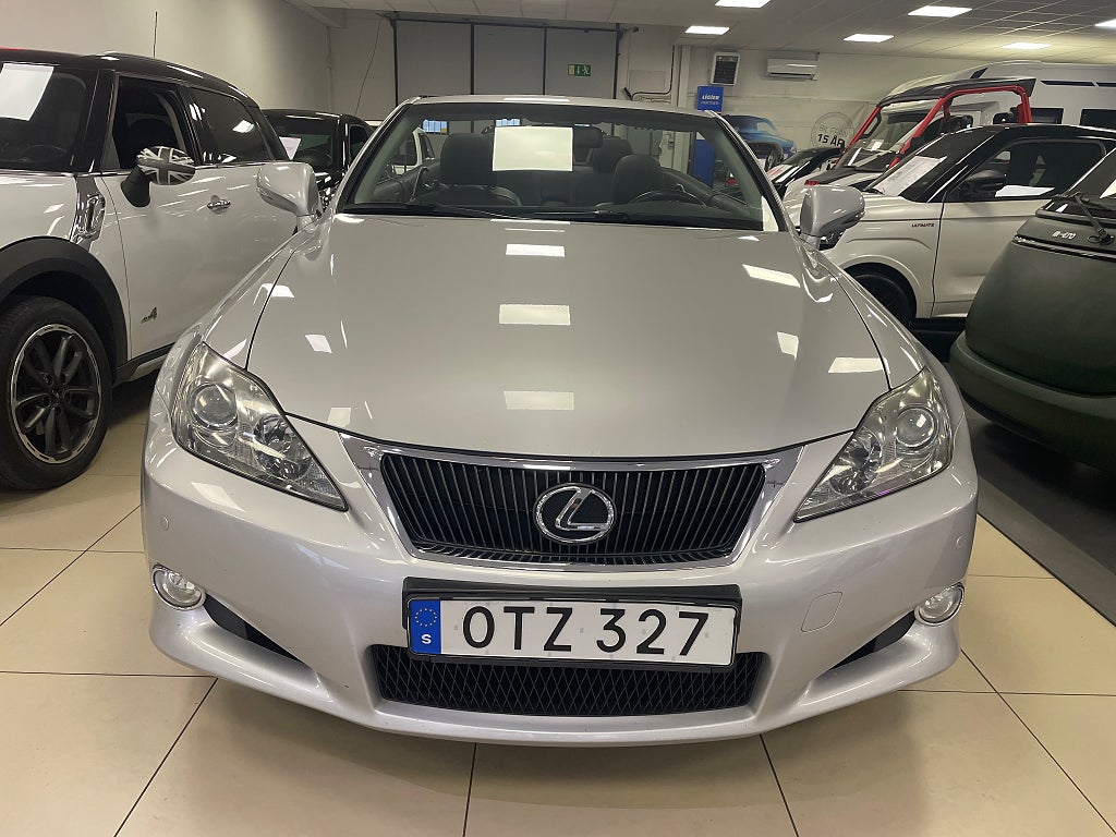 Lexus IS 250 C 2.5 V6 Euro 4