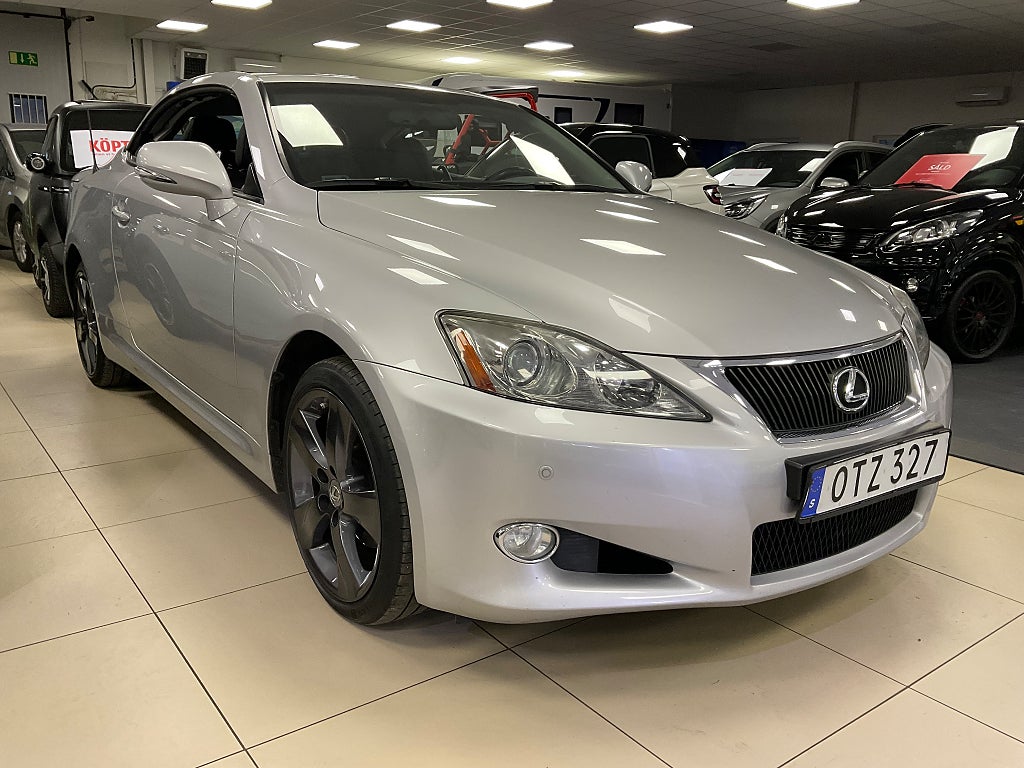Lexus IS 250 C 2.5 V6 Euro 4